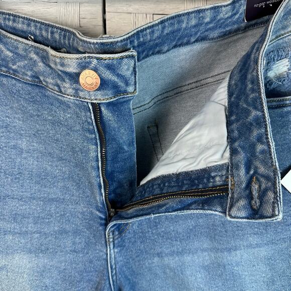 Ava & Viv high rise relax fit Bermuda short cut off denim medium wash plus size - Picture 2 of 12